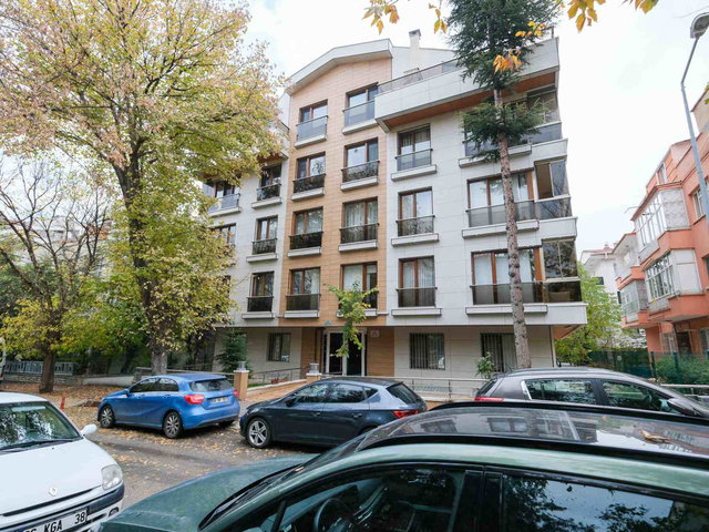EMEK’TE | KAPALI OTOPARKLI, EBEVEYN BANYOLU, FERAH 2+1 DAİRE