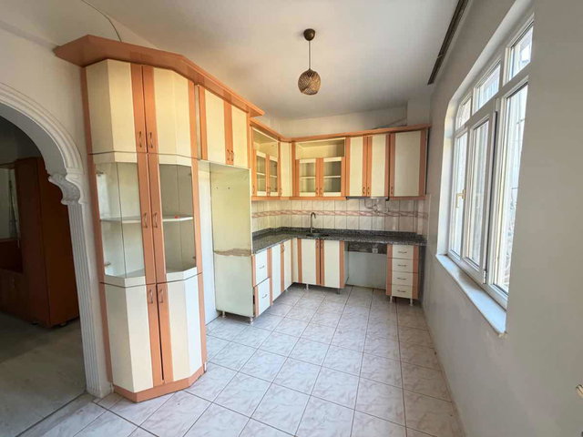 MENDERES MAHALLESİNDE KİRALIK 2+1 DAİRE
