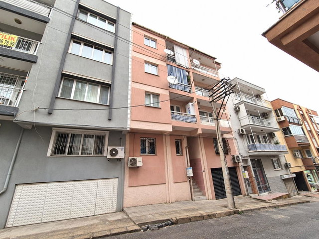 İZMİR BAYRAKLI BAYRAKLI MAHALLESİ SEVGİ YOLUNA, İZBANA YÜRÜME MESAFESİNDE 2+1 KİRALIK DAİRE