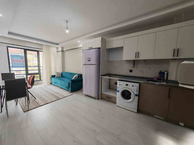 REMAX DOĞU'DAN ÜNİVERSİTE MAHALLESİNDE KİRALIK EŞYALI 1+1 DAİRE
