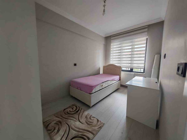 REMAX DOĞU'DAN ÜNİVERSİTE MAHALLESİNDE KİRALIK EŞYALI 1+1 DAİRE