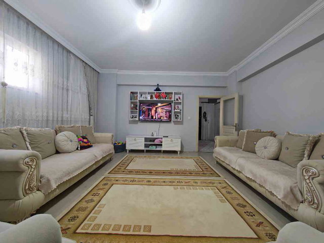 REMAX DOĞU'DAN DOĞUKENT'TE SATILIK BAKIMLI 3+1 DAİRE