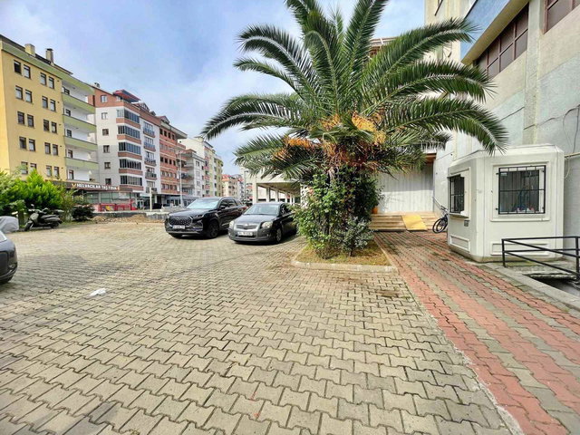 REMAX MEYDAN SÖĞÜTLÜ KİRALIK 3+1 DAİRE