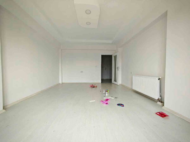 REMAX DOĞU'DAN ÇAYDAÇIRA'DA KİRALIK 1+1 TOKİ