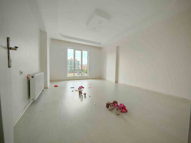 REMAX DOĞU'DAN ÇAYDAÇIRA'DA KİRALIK 1+1 TOKİ