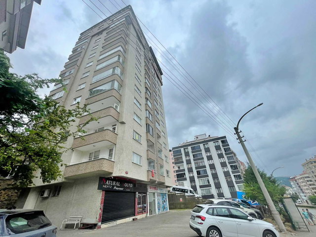 REMAX MEYDAN KARŞIYAKA TANJANT KİRALIK 3+1 DAİRE