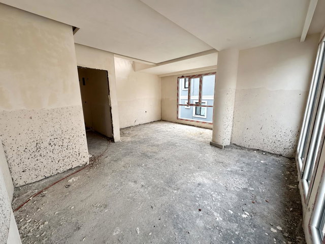 RE/MAX DUYGU ERSÖZDEN KARTALTEPEDE SATILIK 4+1 DUBLEKS
