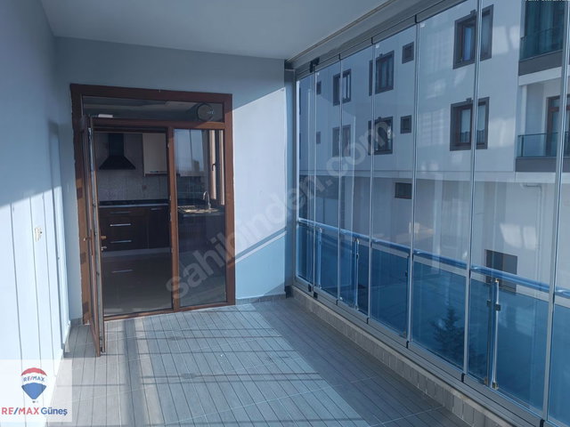 TECDE ANA CADDEDE KİRALIK 3+1 DAİRE
