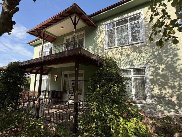 KOCAELİ MAŞUKİYE’DE 820M2 ARSA PAYLI SİTE İÇİ 4+1 VİLLA
