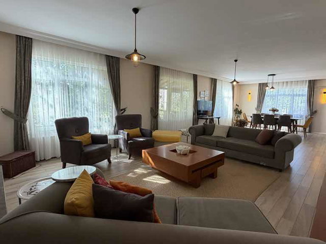 KOCAELİ MAŞUKİYE’DE 820M2 ARSA PAYLI SİTE İÇİ 4+1 VİLLA