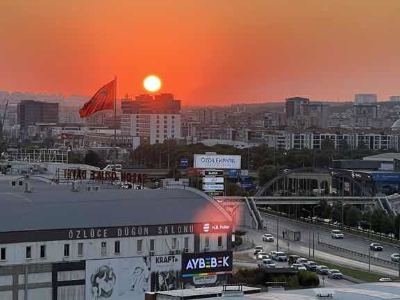 RE/MAX ADVANTAGE'DEN CENGİZHAN REZİDANS'TA FIRSAT DAİRE