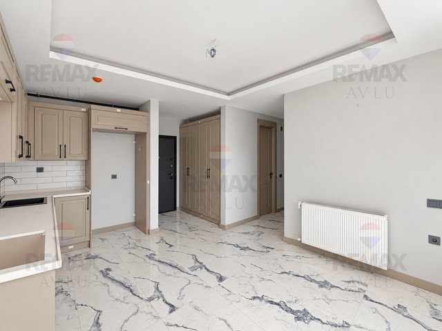 REMAX AVLU'DAN MEZİTLİ'DE HAVUZLU SİTE İÇİ SIFIR SATILIK 2+1 DAİRE