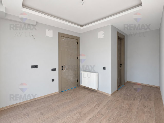 REMAX AVLU'DAN MEZİTLİ'DE HAVUZLU SİTE İÇİ SIFIR SATILIK 2+1 DAİRE