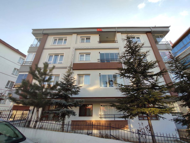 MAMAK NATOYOLU CAD. YAKINI ARA KATTA UYGUN FİYATLI 3+1 KİRALIK DAİRE