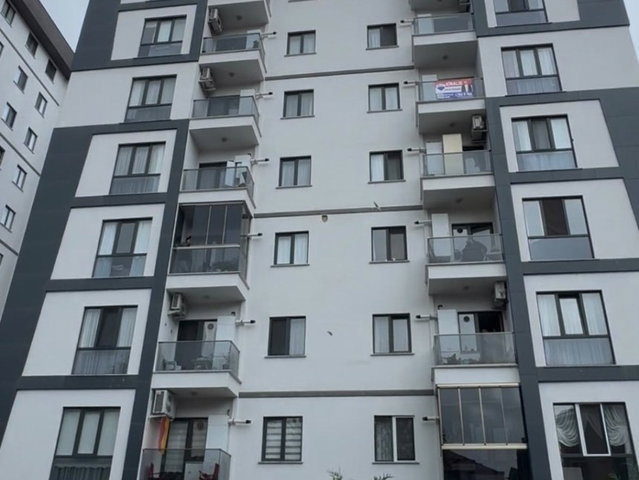 ALTAYÇEŞMEDE METROYA YAKIN HAVUZLU SİTE İÇİNDE 3+1 EBEVEYNLİ