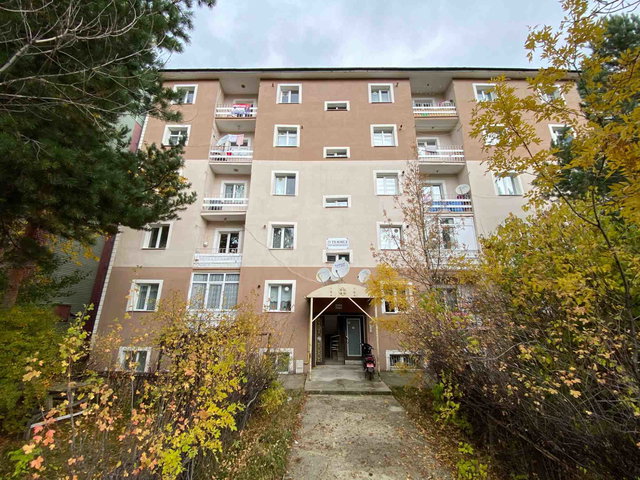 REMAX ARTİS'DEN YENİŞEHİR'DE SATILIK 3+1 BODRUM DAİRE