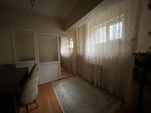 REMAX ARTİS'DEN YENİŞEHİR'DE SATILIK 3+1 BODRUM DAİRE