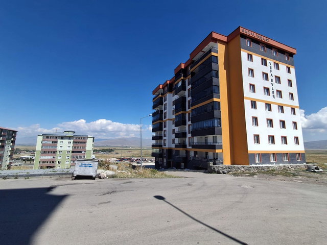 REMAX İLKE'DEN HİLALKENT'TE 1+1 EŞYALI KİRALIK LÜKS DAİRE