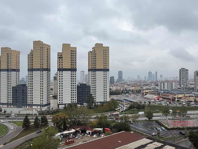 KARTAL ÇAVUŞOĞLU ÜTOPYA SİTESİNDE 12. KAT KİRALIK 2+1 DAİRE