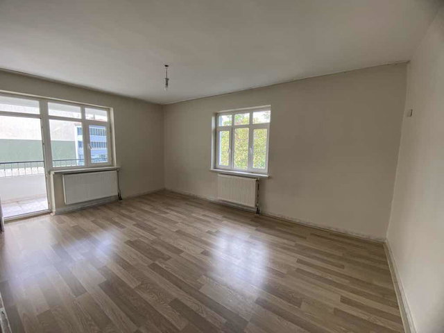 REMAX DEĞİŞİMDEN KIRKLAR MAHALLESİNDE 3+1 KİRALIK DAİRE