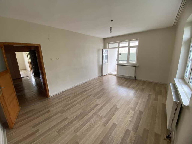 REMAX DEĞİŞİMDEN KIRKLAR MAHALLESİNDE 3+1 KİRALIK DAİRE