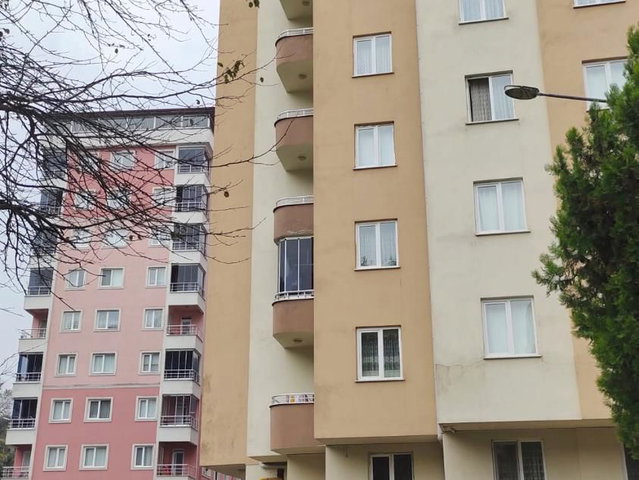 RE/MAX'DAN ÇAYELİ ŞAİRLER MAHALLESİ SATILIK 3+1 DAİRE ÖNÜ AÇIK