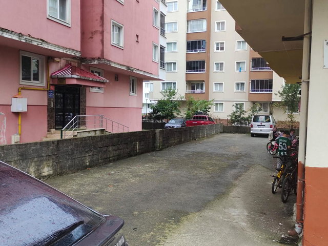 RE/MAX'DAN ÇAYELİ ŞAİRLER MAHALLESİ SATILIK 3+1 DAİRE ÖNÜ AÇIK