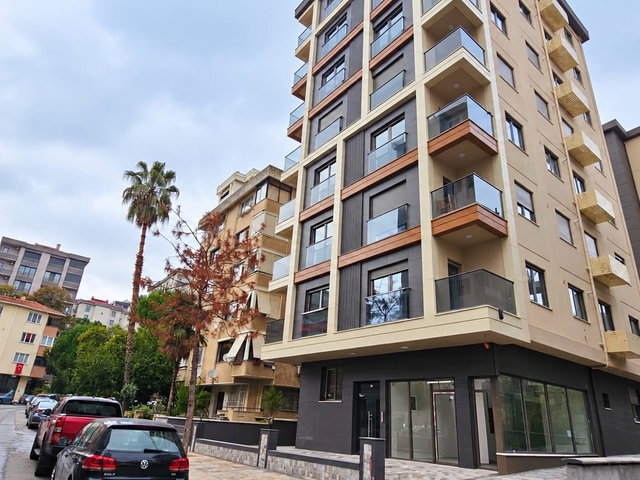 ERENKÖY MARMARAYA YAKIN ÇİFT BLOKLU70M2 NET BALKONLU KOMBİLİ 2+1