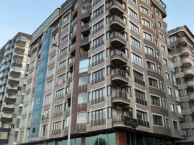 REMAX'DAN MÜFTÜ'DE DENİZ MANZARALI GENİŞ 3+1 KİRALIK DAİRE