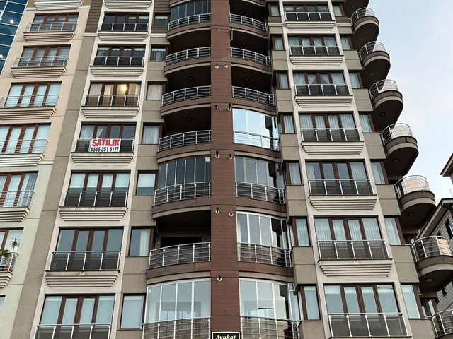 REMAX'DAN MÜFTÜ'DE DENİZ MANZARALI GENİŞ 3+1 KİRALIK DAİRE