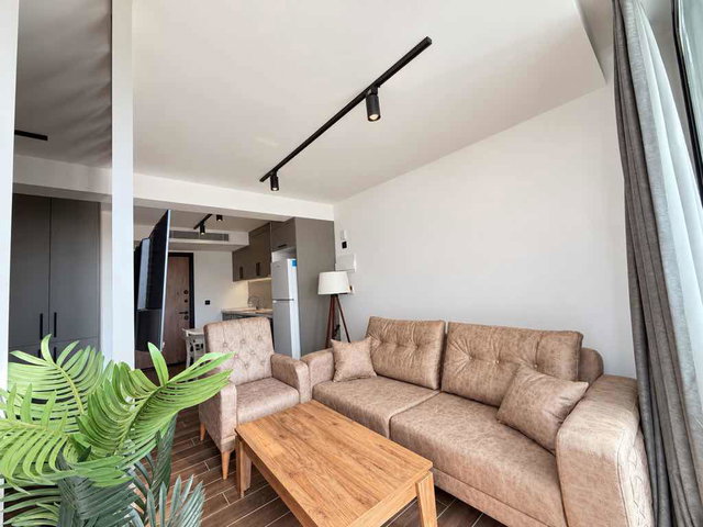 İSKELE’DE JAKUZİLİ VE TERASLI KİRALIK STÜDYO PENTHOUSE