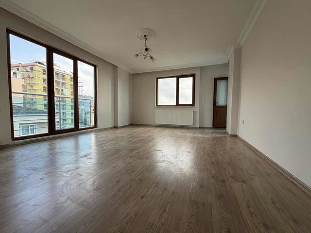 KARTAL CUMHURİYET MAHALLESİ’NDE KİRALIK 3+1 DAİRE