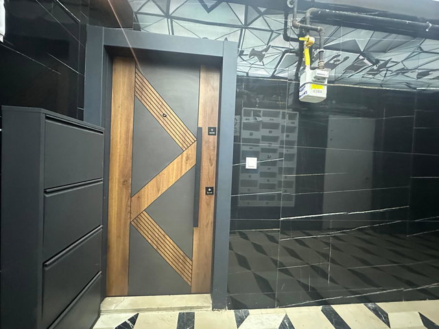 ÇEKMEKÖY SULTANÇİFTLİĞİ’NDE ORMAN YAKINI OFİS VE DAİREYE UYGUN OTOPARKLI 2+1