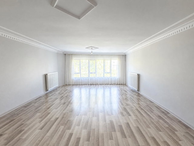 HİLAL’DE ATAKULE VE PARK MANZARALI 350 M² 6+2 | ÇİFT TERAS SATILIK DAİRE