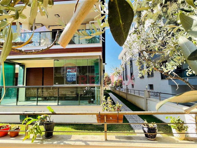YELKİ MERKEZ OKULLAR BÖLGESİ CADDE ÜZERİ 3+1 KİRALIK DAİRE.