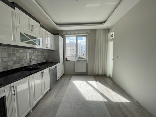 REMAX İLKE'DEN HİLALKENT'TE 3+1 KİRALIK LÜKS DAİRE