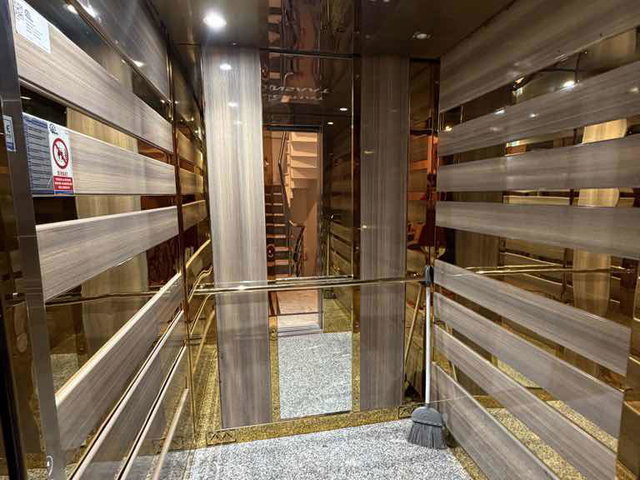 KARTAL HÜRRİYET MAHALLESİ’NDE SATILIK 2+1 DAİRE