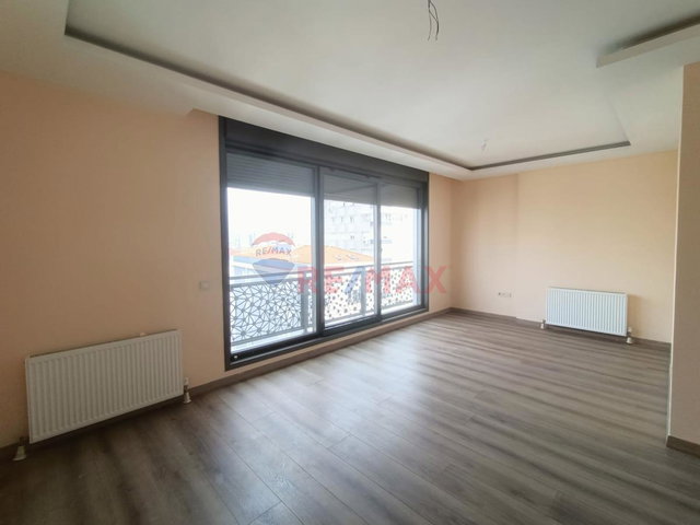 GÖZTEPE'DE HARİKA KONUMDA KİRALIK 3+1 DAİRE