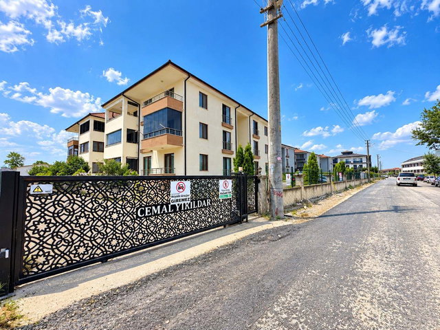 ESSGROS MARKET   ARKASI /  ARAKAT  3+1 / 130 M² KİRALIK DAİRE
