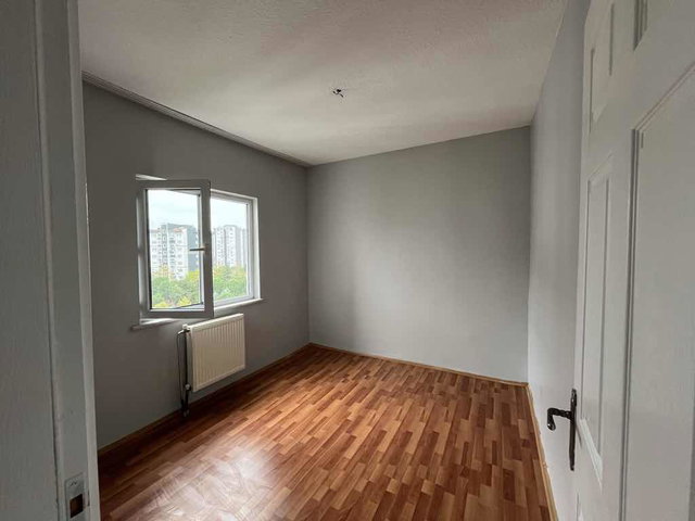 TUZLA’DA SİTE İÇİNDE 2+1 | 9. KAT | BALKONLU | DOĞALGAZ KOMBİLİ | BOŞ