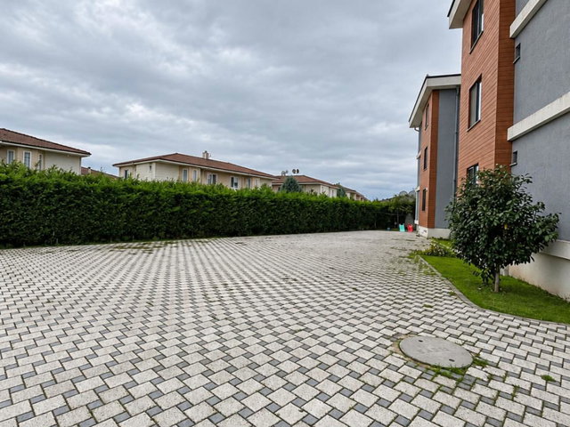 ADAPAZARI TEKELER CİHANGİR SİTESİ'NDE SATILIK GENİŞ 3+1 DAİRE