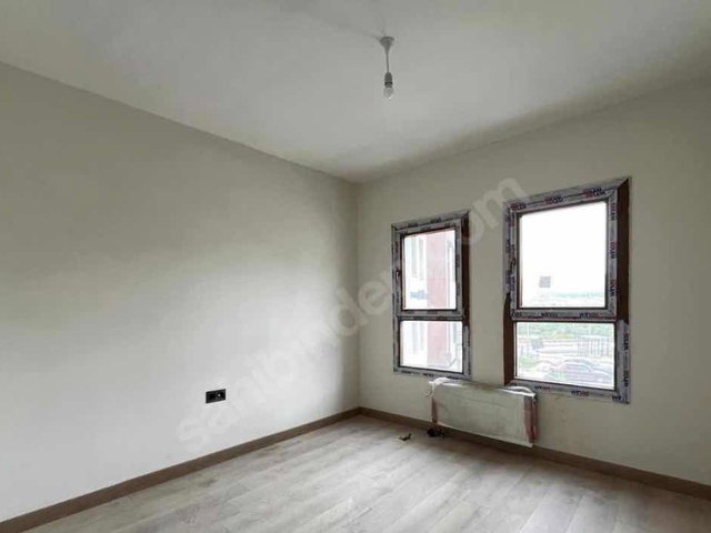 REMAX DOĞUDAN AKSARAY TOKİDE ÖNÜ AÇIK SATILIK DAİRE