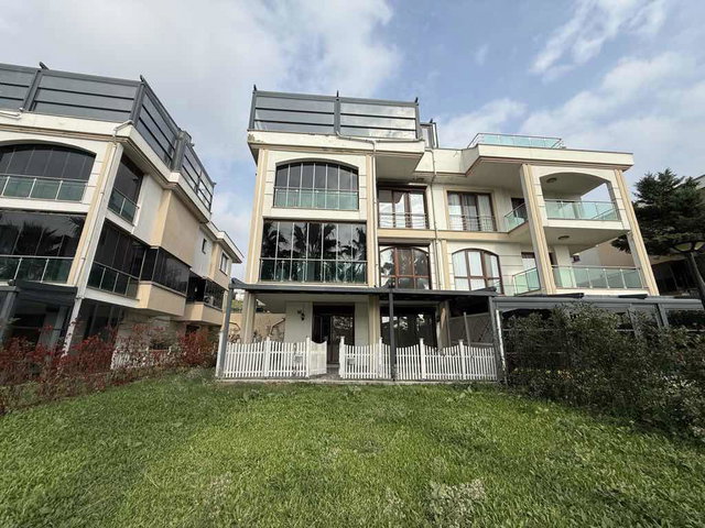 BÜYÜKÇEKMECE BEYAZ LALE VİLLALARI 6+2 SATILIK