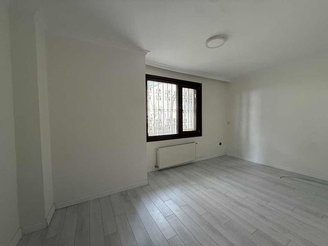 BÜYÜKÇEKMECE BEYAZ LALE VİLLALARI 6+2 SATILIK