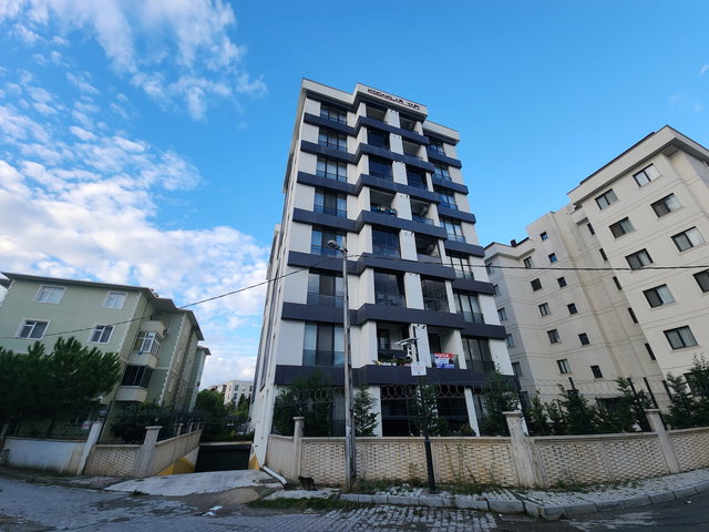 TUZLA İSTASYONDA SATILIK 3+1 KAT MÜLKIYETLI
