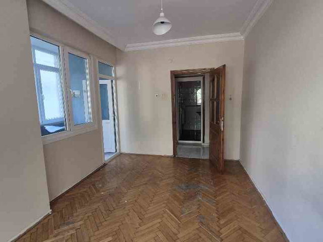 İZMİT KOZLUK 4 YOL MERKEZİ KONUMDA GENİŞ 3+1 KİRALIK DAİRE