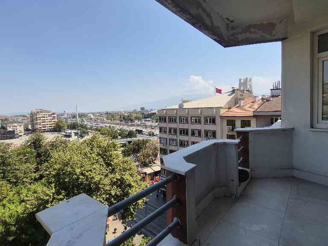 İZMİT YENİCUMA YANI 240 M2 EŞYALI 4+1 KİRALIK DAİRE