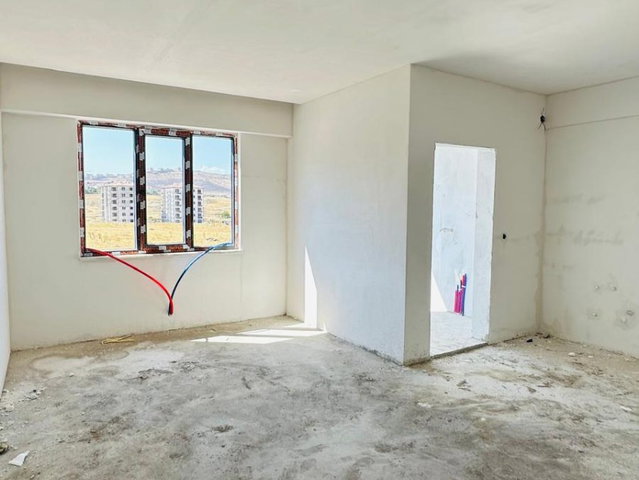 ARAŞTIRMA HASTANESİ KARŞISINDA SATILIK YENİ 1+1 DAİRE