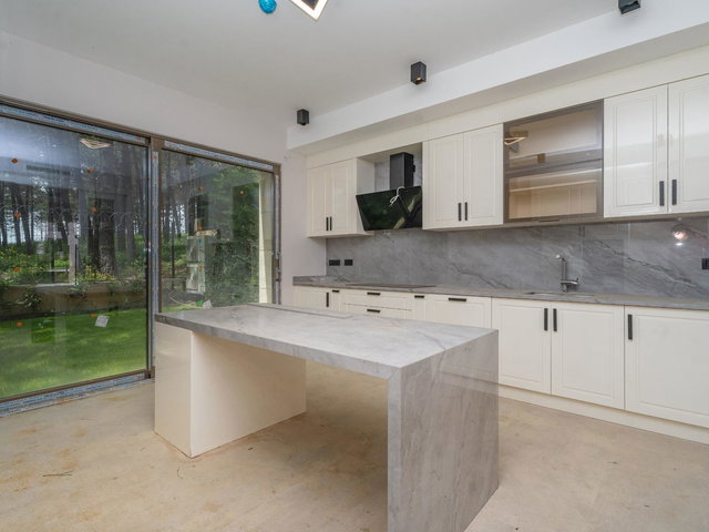 ÇEKEKÖYDE ORMAN CEPHELİ 6+2 SATILIK TRİPLEX