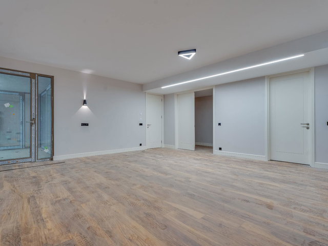 ÇEKEKÖYDE ORMAN CEPHELİ 6+2 SATILIK TRİPLEX